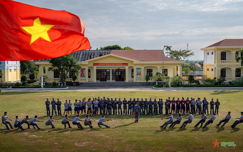 Ý chí thép - Vững vàng nơi đầu sóng